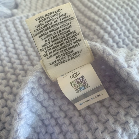 UGG Chunky Knit Scarf! Retail $89. - Picture 3 of 6